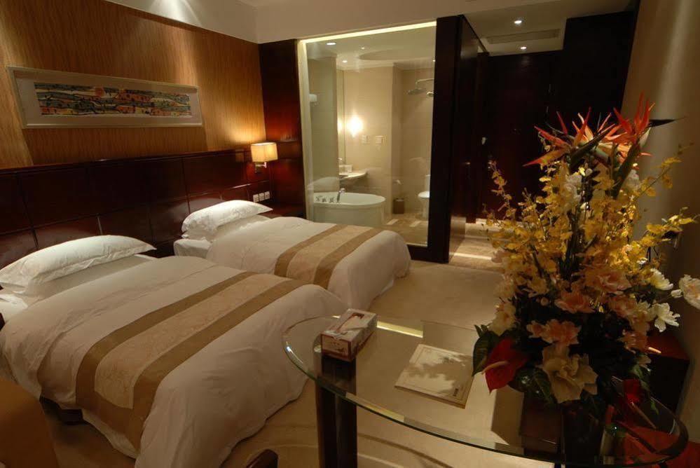 Tianrui Business Hotel Taiyuan  Exterior photo